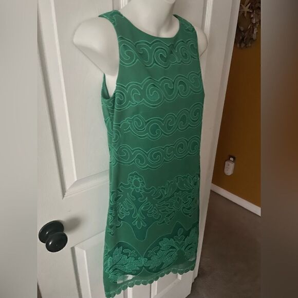 ELIZA J LACE A-LINE GREEN SHIFT DRESS - Picture 3 of 5